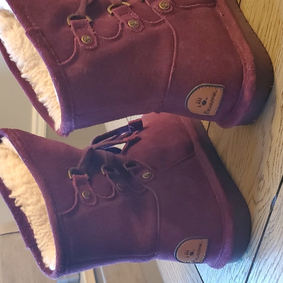 BEARPAW Boots Size 6 - Picture 9 of 16
